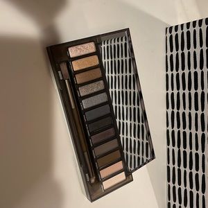 Urban Decay - Naked Smoky Palette